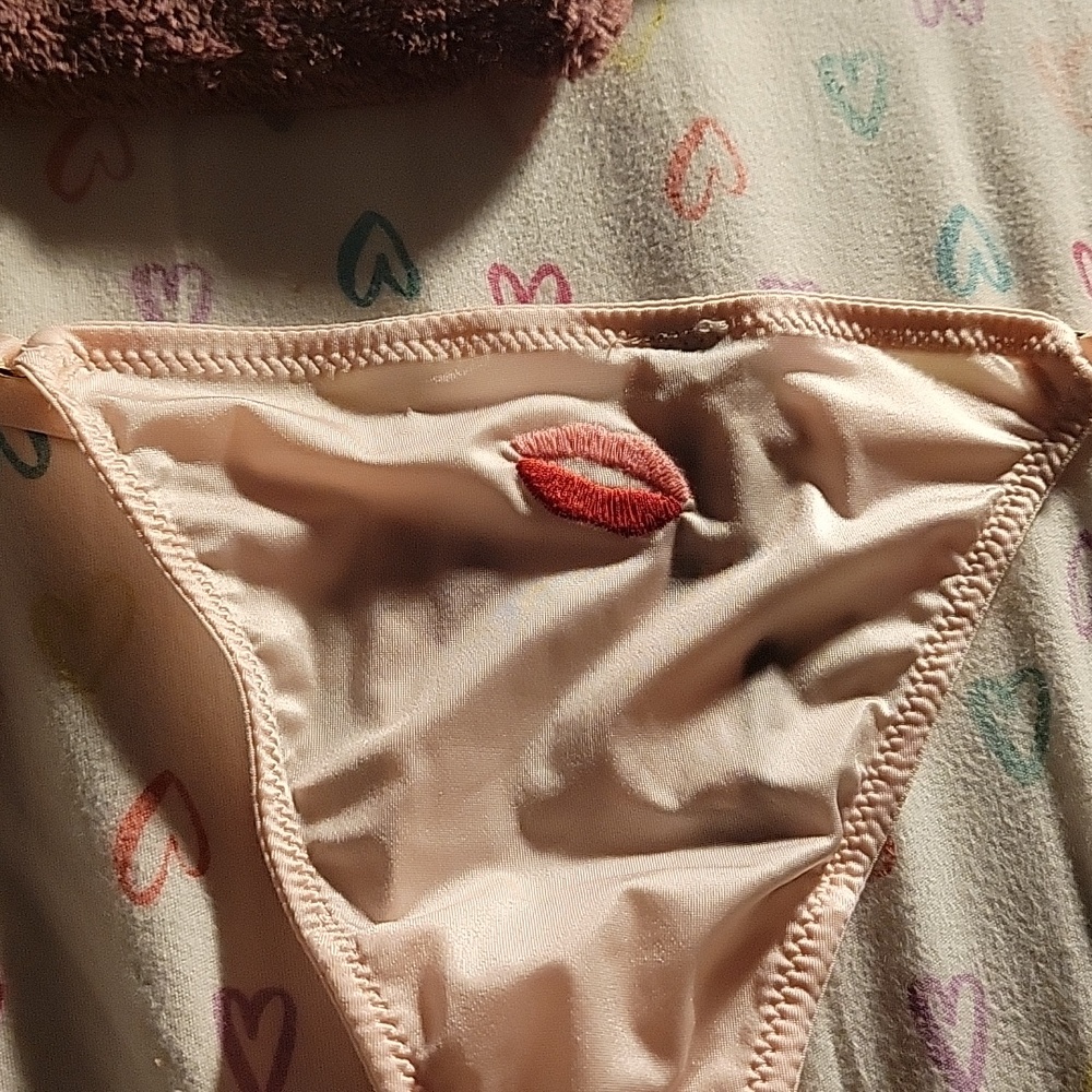 Brand New Victorias secret v string panty
